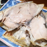 やまどん - 【人気ＮＯ．１本日のダブルマグロ定食】まぐろアゴ肉焼きとまぐろ中落ちコンビ，メアジフライ付 ※メアジフライは別料金