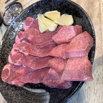炭火焼肉ホルモン 横綱三四郎Neo 西荻窪店 - 