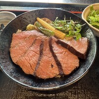 松阪牛 よし田 - ステーキ丼　1300円