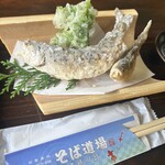 そば道場　久慈川　翁 - やまめの姿揚げ