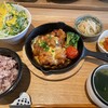 一汁三菜ダイニング ヒコカフェ