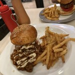 3000日かけて完成した極上ハンバーガー Field - 