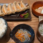 肉汁餃子のダンダダン 浜松町店 - 