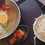 炭火焼肉 羅山 - 