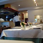 シェ ローズ - 店内