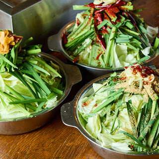 10時間以上炊き上げた特製スープの博多もつ鍋をご用意