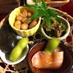 志じみ茶屋 湖舟 - 付け合わせ、絶妙な量