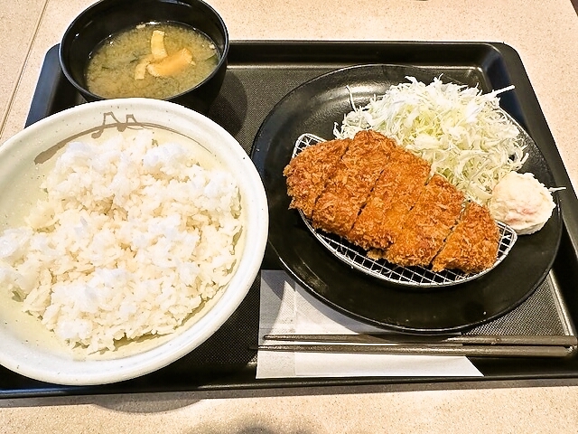 松屋 エイトタウン本宮店 - 五百川（牛丼）の写真