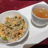 翠陽 - サーモンと枝豆のチャーハン