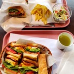 佐世保バーガー 仙台錦町店 - 縦から✨