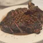 Morton's The Steakhouse - Tボーンステーキ