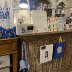 OLGA LE BON BON DONUTS - 