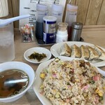 西華 - この大ボリュームでも、合わせて1,300円なんて嬉しい限り♪