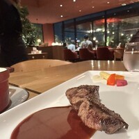 RED ROOM rooftop & grill - 