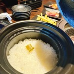 熟成焼肉いちばん - 土鍋ごはんは少し硬めの炊きあがり❗️