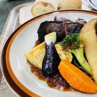 SHOKUDO&CAFE yumyum_1