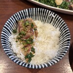 はじめの一歩 - 熱々のご飯にゴマサバをのせたら絶品