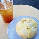 LIVING - 料理写真:ハムペッパーチーズ350円税込ｗ　クラフトコーラ500円税込ｗ