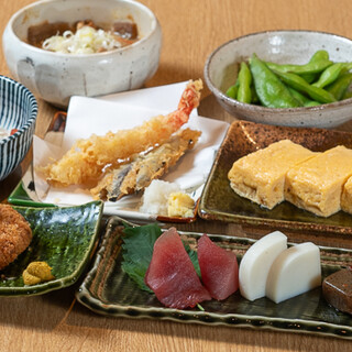 季節の食材と自家製蕎麦を味わえる飲み放題付き宴会コース