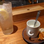 タケナワ - 自家製山椒ジンとお通し