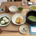 315637445 - みつ白玉(抹茶あん、みたらし)