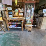 コナズ珈琲 福山店 - 店内