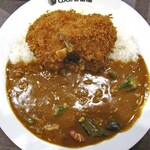 CoCo壱番屋 - チキンと夏野菜カレー（４辛・ライス４００ｇ）＆ 手仕込キャベツメンチカツ
