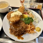 メンチカツ、カニコロッケ、海老フライ