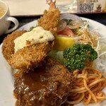 キッチンスズキ - メンチカツ、カニコロッケ、海老フライ