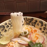 Hachihare - モチモチ米粉麺