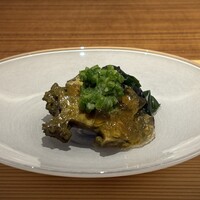 好日 - 茨城県の黒絶の肝和え、金時草、おくら、
                    三杯酢のゼリー