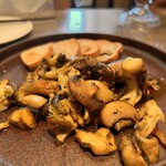 le comptoir BARCHICA03 - つぶ貝とキノコのプルゴーニュ風