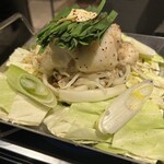 和牛もつ鍋 九州料理 椿 金山店 - 