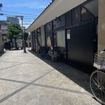 Cello Cafe - 店舗前の様子