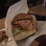 ザ・コーナー ハンバーガー＆サルーン - 