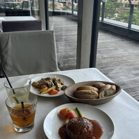 24/7 restaurant - 