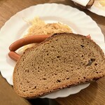 315686650 - フランクフルトソーセージとザワークラウト