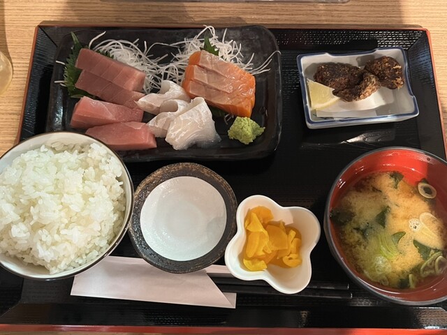 マグロ専門居酒屋 鮪屋 銀座インズ店 （【旧店名】花の響）のご予約