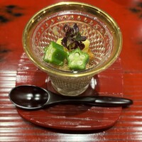 おおたに - 帆貝の燻製と焼き茄子のゼリー寄せ、水茄子酢味噌、オクラ