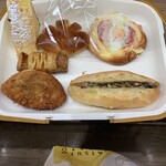 ベーカリーカフェクラウン - 