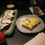 酒徒庵 - 生牡蠣（長崎県小長井産）、出し巻き玉子、豚串