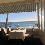 MICHEL'S - リアルオンザビーチすぎてそこだけ少しお下品