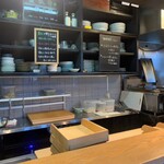 手作り餃子の店 吉春 - 