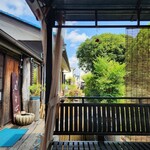 季より - 店先から