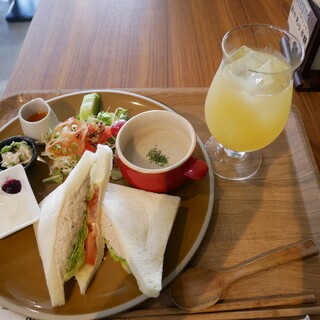 サンドイッチ&コーヒー フレスコ サンド カフェ_0