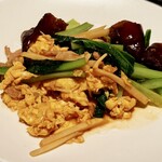 中国料理 星ヶ岡 - キクラゲ玉子炒め