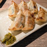 炭火焼鳥と一口餃子 TORA鶏YA - 名物博多ひとくち餃子