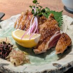 炭火焼鳥と一口餃子 TORA鶏YA - 極みももたたき