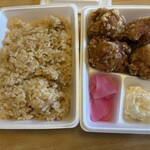 とよ唐亭 - 料理写真:暫く待つと４個入り唐揚げ弁当６００円の出来上がりです。
