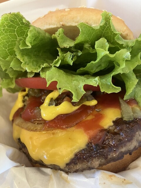 FRESHNESS BURGER Midosuji Honmachi Ten photo 3